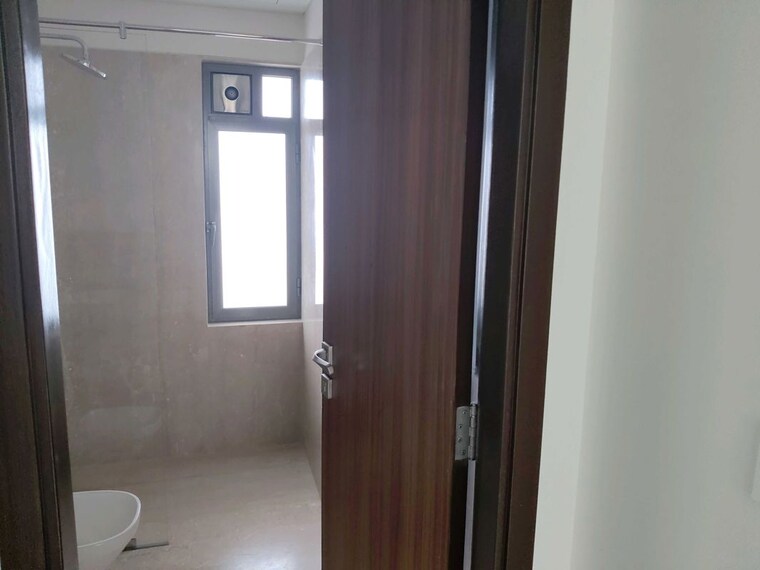 Bathroom, piramal-mahalaxmi 2 Bedroom 780 Sq.Ft. Apartment In Mahalaxmi Mumbai 10498069