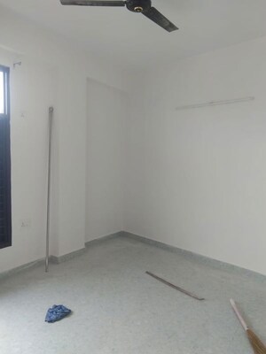Room in 1 BHK Builder Floor at Vasant Kunj – for Rent