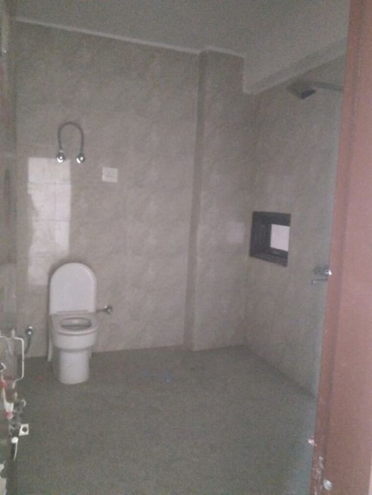 Bathroom, vasant kunj 1 Bedroom 600 Sq.Ft. Builder Floor In Vasant Kunj Delhi 10498116