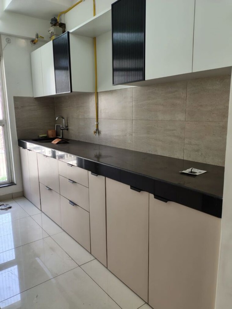 Kitchen, godrej-emerald 3 Bedroom 950 Sq.Ft. Apartment In Ghodbunder Road Thane 10498155