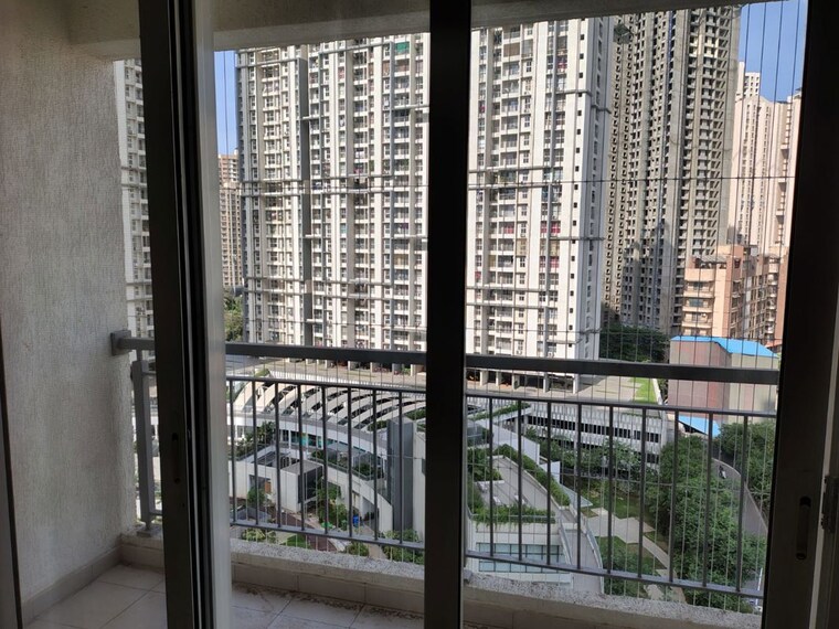 Exterior View, godrej-emerald 3 Bedroom 950 Sq.Ft. Apartment In Ghodbunder Road Thane 10498155