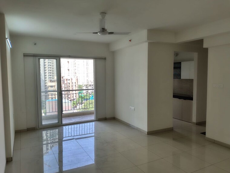 Room, godrej-emerald 3 Bedroom 950 Sq.Ft. Apartment In Ghodbunder Road Thane 10498155