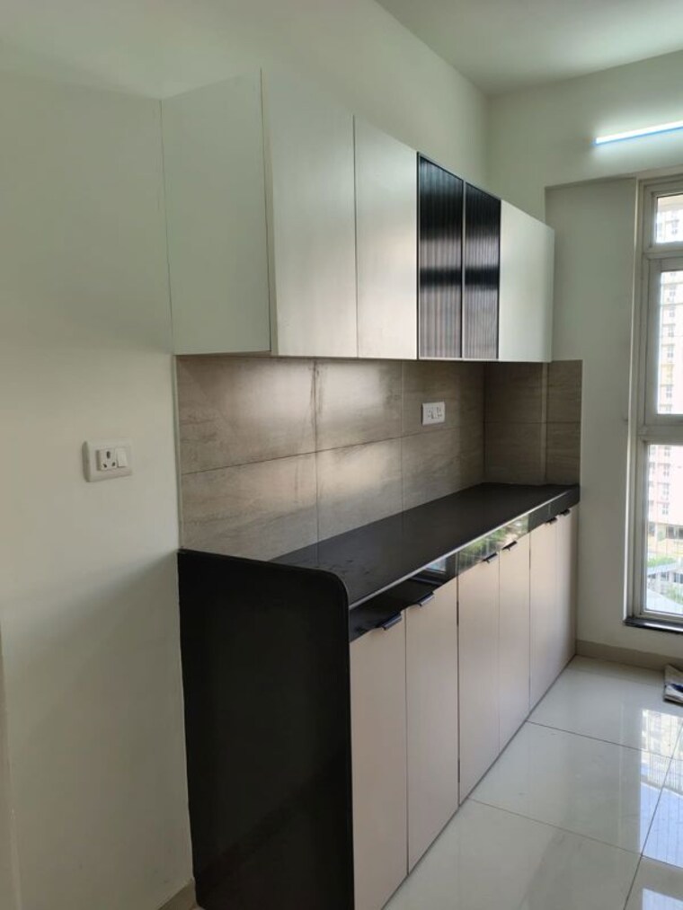 Kitchen, godrej-emerald 3 Bedroom 950 Sq.Ft. Apartment In Ghodbunder Road Thane 10498155
