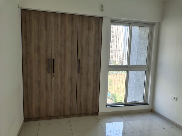 Room, godrej-emerald 3 Bedroom 950 Sq.Ft. Apartment In Ghodbunder Road Thane 10498155