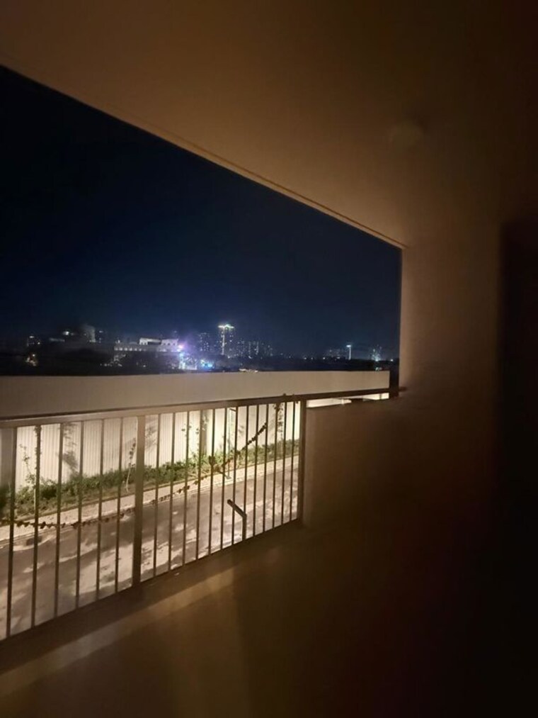 Balcony, dlf-gardencity-enclave 3.5 Bedroom 180 Sq.Ft. Builder Floor In Sector 93 Gurgaon 10498159
