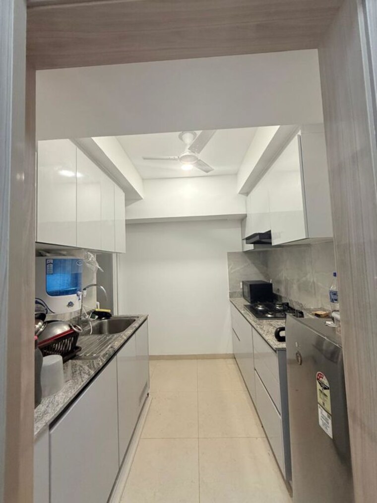 Kitchen, dlf-gardencity-enclave 3.5 Bedroom 180 Sq.Ft. Builder Floor In Sector 93 Gurgaon 10498159