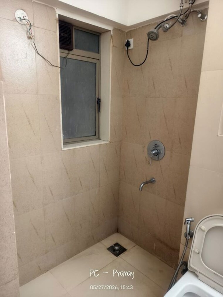 Bathroom, lodha-splendora 3 Bedroom 1200 Sq.Ft. Apartment In Ghodbunder Road Thane 10498170