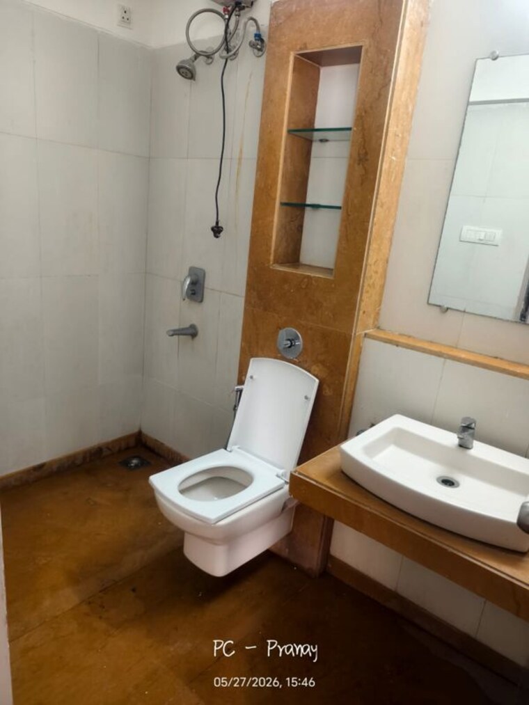 Bathroom, lodha-splendora 3 Bedroom 1200 Sq.Ft. Apartment In Ghodbunder Road Thane 10498170