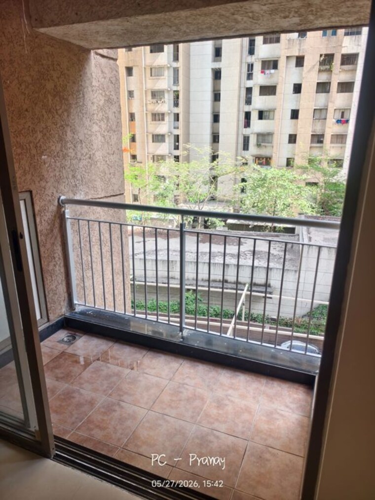 Balcony, lodha-splendora 3 Bedroom 1200 Sq.Ft. Apartment In Ghodbunder Road Thane 10498170