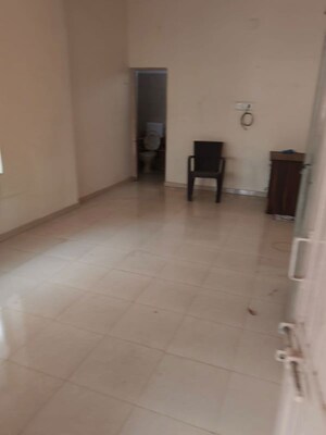 Room in 1 BHK Villa at Jivraj Park – for Rent