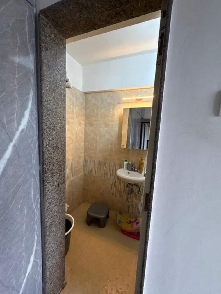 Bathroom, bg-monte-verita-north-annexe 2 Bedroom 800 Sq.Ft. Apartment In Borivali East Mumbai 10498214