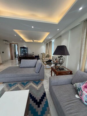 Living Room in 3 BHK Builder Floor at Sector 15 – for Rent