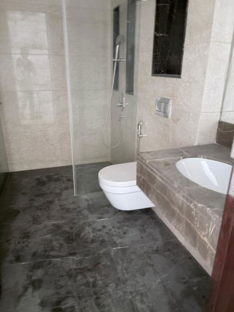 Bathroom, lokhandwala-minerva-mahalaxmi 3 Bedroom 1190 Sq.Ft. Apartment In Mahalaxmi Mumbai 10498246