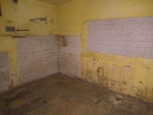 Room in  Independent House at Vadodara – for Sale