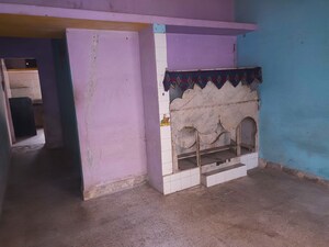 Room in  Independent House at Vadodara – for Sale