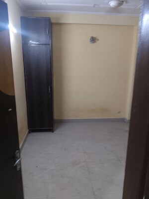 Room in 1 BHK Independent House at Panchsheel Enclave – for Rent