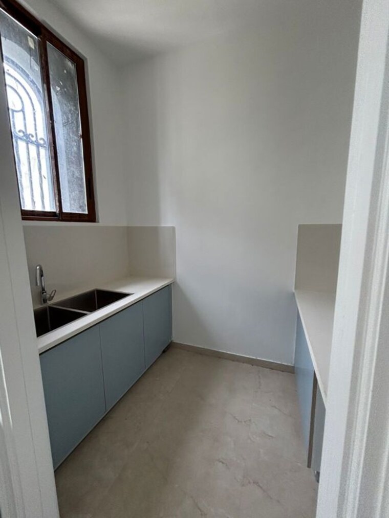 Balcony, shalimar-one-world-valencia-county 4 Bedroom 5500 Sq.Ft. Independent House In Gomti Nagar Lucknow 10497683