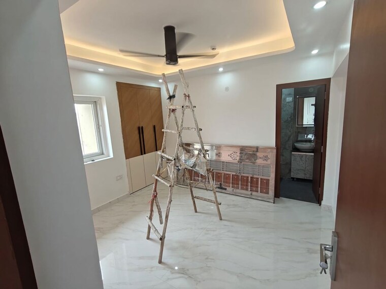 Living Room, paras-tierea 3 Bedroom 1580 Sq.Ft. Apartment In Sector 137 Noida 10493588