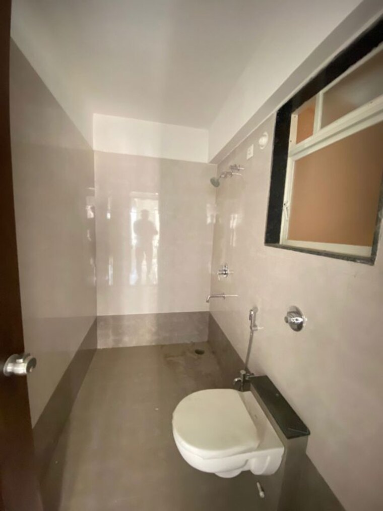 Bathroom, urban-skyline-phase-1 2 Bedroom 750 Sq.Ft. Apartment In Ravet Pune 10498381