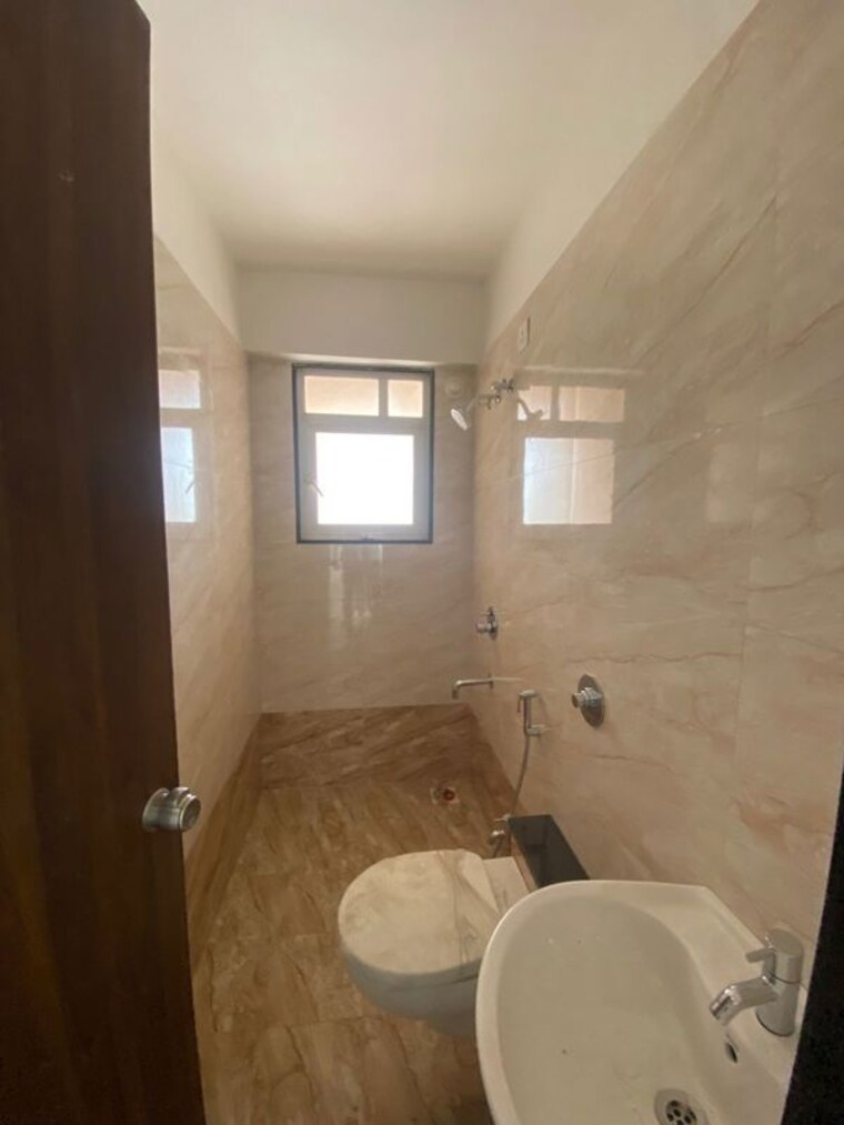 Bathroom, urban-skyline-phase-1 2 Bedroom 750 Sq.Ft. Apartment In Ravet Pune 10498381