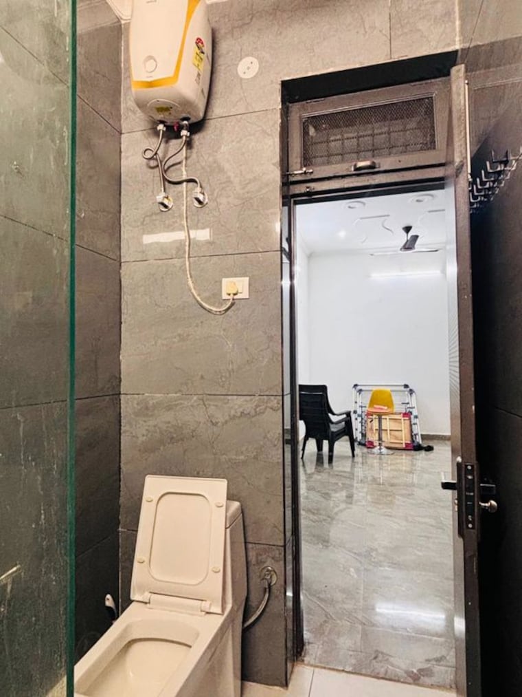 Bathroom, omaxe-panorama-city 6 Bedroom 170 Sq.Yd. Independent House In Vasundhara Nagar Bhiwadi 10498404