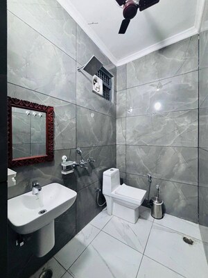 Bathroom in 6 BHK Independent House at Omaxe Panorama City, Vasundhara Nagar – for Sale
