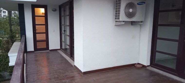 Room, vipul-tatvam-villas 5 Bedroom 750 Sq.Yd. Villa In Sector 48 Gurgaon 10498475