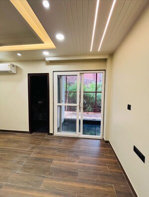 Building Lobby in 4 BHK Builder Floor at Dwarka Mor – for Sale