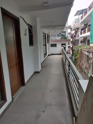 Balcony in 4 BHK Builder Floor at Vipul World Floors, Sector 48 – for Rent