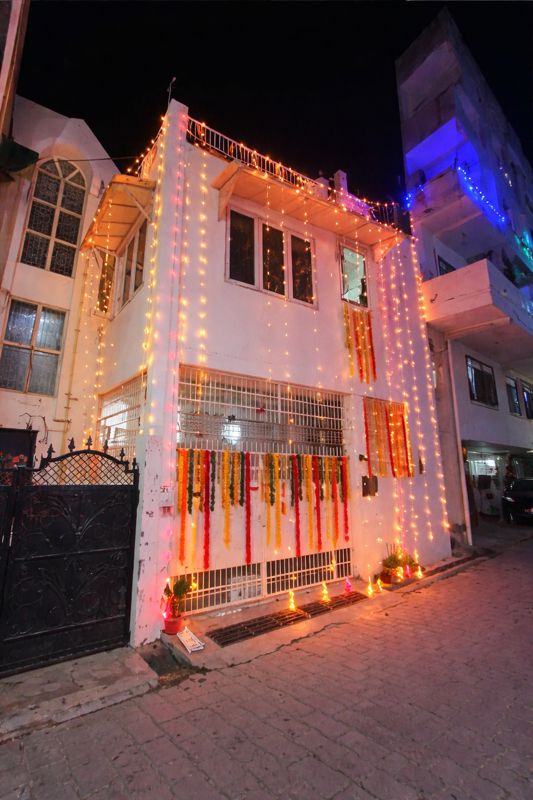 4 BHK + Extra Room Independent House For Sale in Chiranjiv Vihar