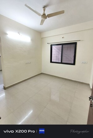 Room in 1 BHK Apartment at Wadgaon Sheri – for Rent