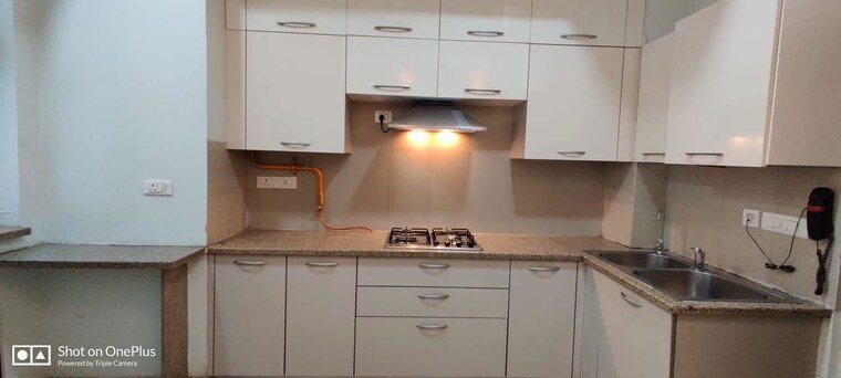 Kitchen, emaar-the-palm-drive-the-sky-terraces 3.5 Bedroom 3310 Sq.Ft. Apartment In Sector 66 Gurgaon 10498549