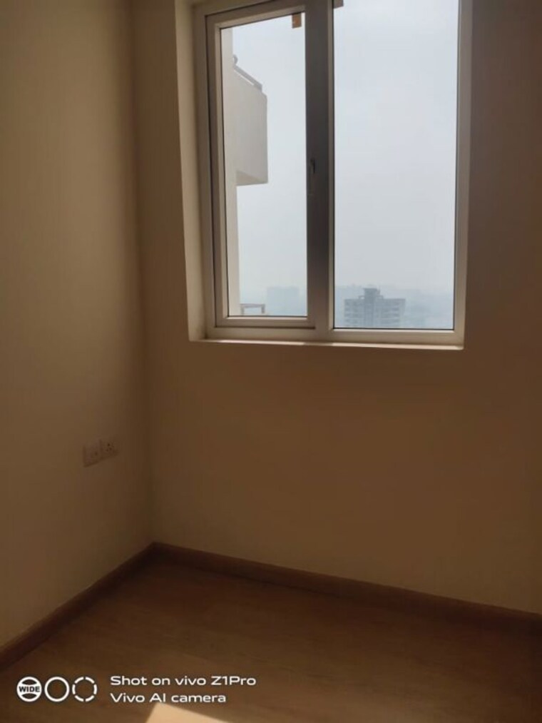 Room, emaar-the-palm-drive-the-sky-terraces 3.5 Bedroom 3310 Sq.Ft. Apartment In Sector 66 Gurgaon 10498549