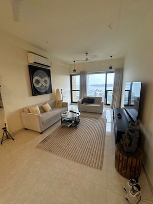 2 BHK Apartment For Rent in Versova