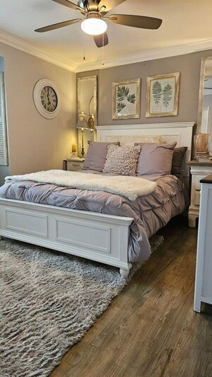 Bedroom in 6+ BHK Independent House at Sector 47 – for Sale