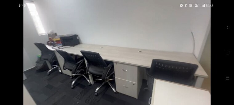 Team Area, sector 16 Commercial Office Space 600 Sq.Ft. In Sector 16 Noida 10498588