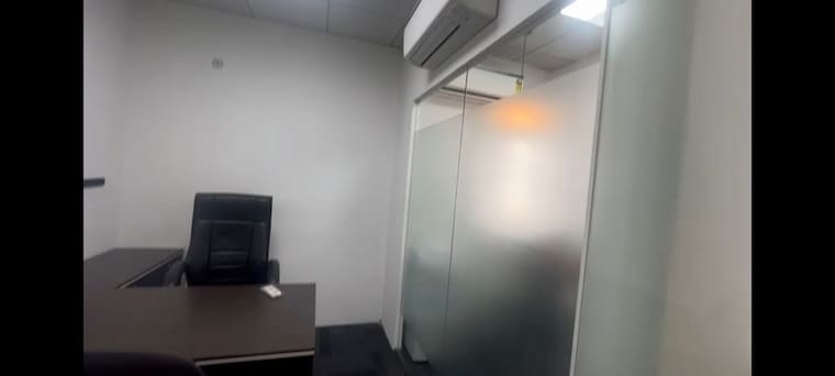 undefined, sector 16 Commercial Office Space 600 Sq.Ft. In Sector 16 Noida 10498588