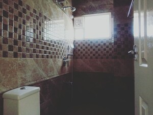 Bathroom in 2 BHK Builder Floor at Jp Nagar – for Rent
