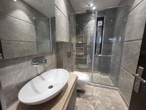 Bathroom in 3.5 BHK Builder Floor at Eros Rosewood City, Sector 49 – for Rent