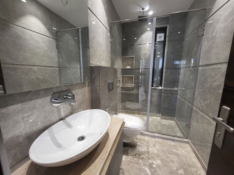 Bathroom, eros-rosewood-city 3.5 Bedroom 2400 Sq.Ft. Builder Floor In Sector 49 Gurgaon 10498595
