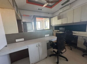 Office Space For Rent in Vashi Railway Station Commercial Complex, Vashi Sector 30a