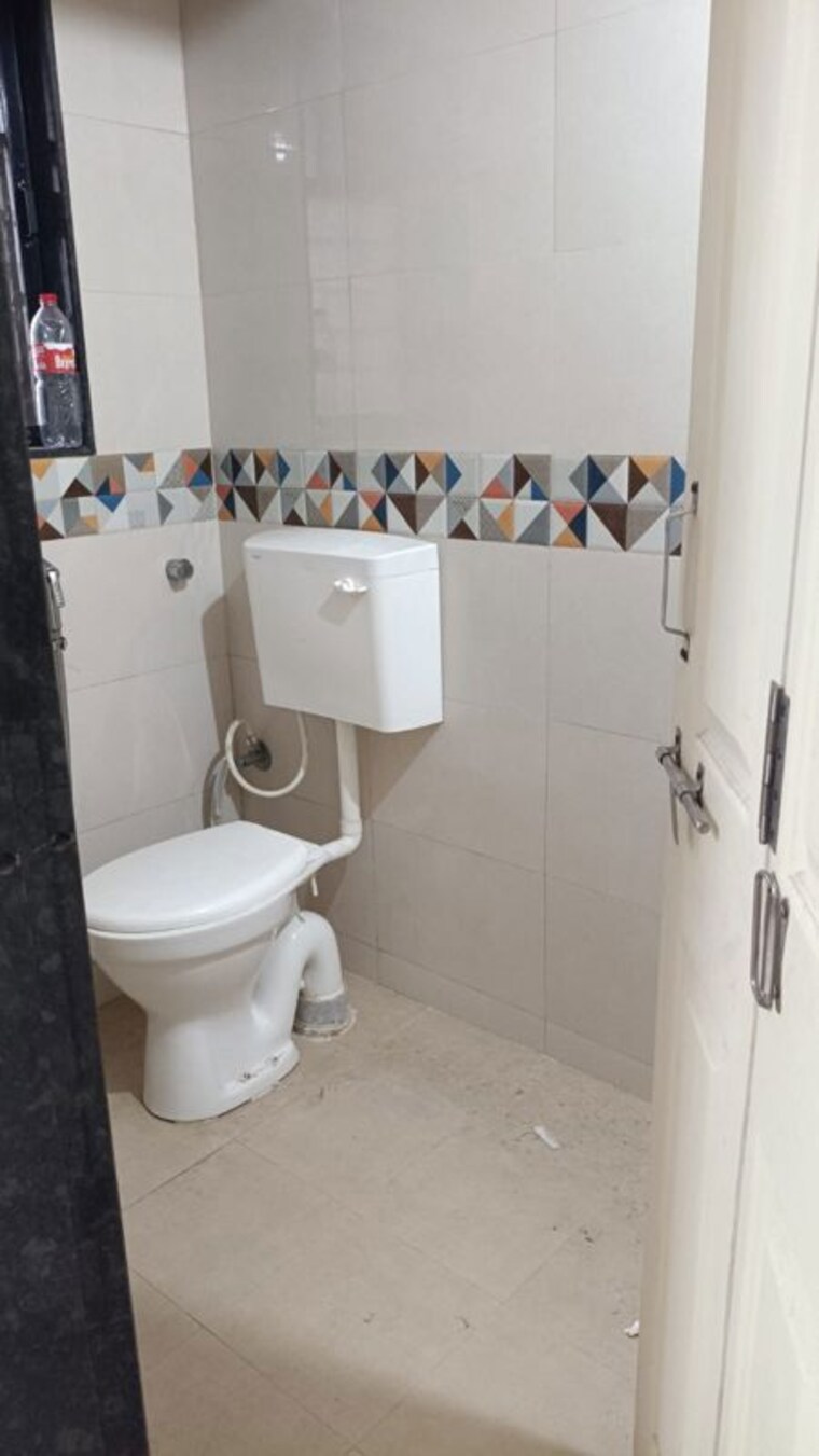 Bathroom, m-d-shambhu-vihar 1 Bedroom 550 Sq.Ft. Apartment In Aundh Pune 10498636