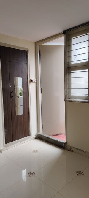 1 BHK Builder Floor For Rent in Halasuru