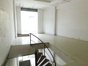 Kitchen in  Showroom at Malad East – for Rent