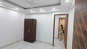 Building Lobby in 1 BHK Builder Floor at Malviya Nagar – for Rent
