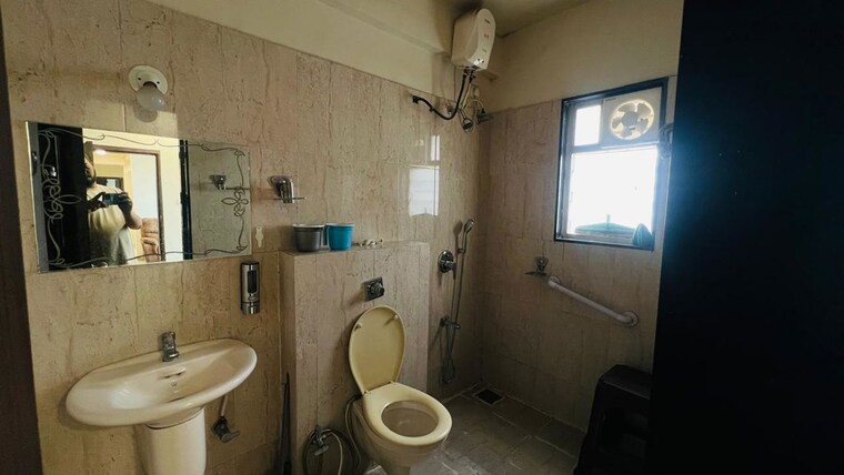 Bathroom, yogesh-gandharva-excellence 2.5 Bedroom 830 Sq.Ft. Apartment In Moshi Pune 10498678