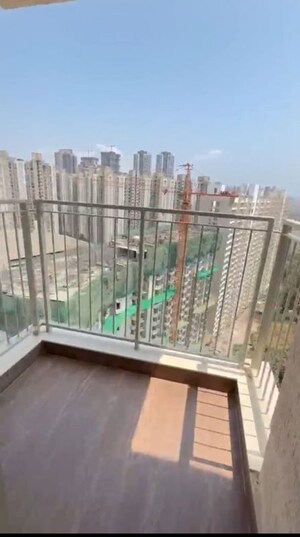 2 BHK Apartment For Rent in Lodha Amara New Tower, Kolshet Road