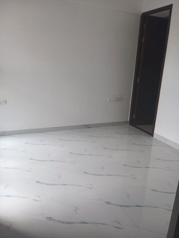 Room, colorplus-raymond-realty-phase-i 2 Bedroom 700 Sq.Ft. Apartment In Pokhran Road No Two Thane 10498709