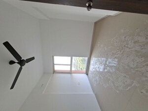 Furnished Amenities in 2 BHK Apartment at Kamgar Putala Vasahat – for Rent