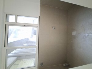 Room in 2 BHK Apartment at Kamgar Putala Vasahat – for Rent